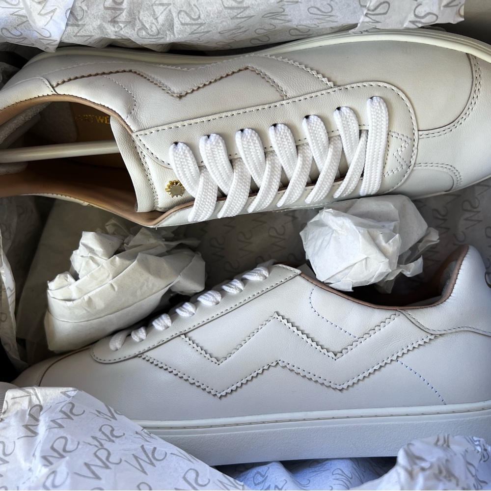 Stuart Weitzman Cream Leather Dylan Sneakers